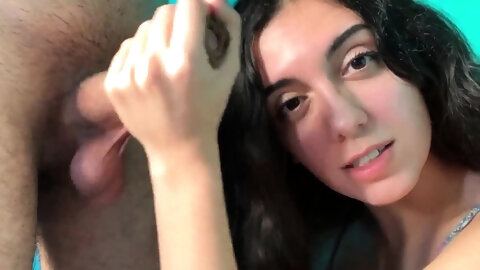 Amateur Super Sexy Teen Busty Brunette In...